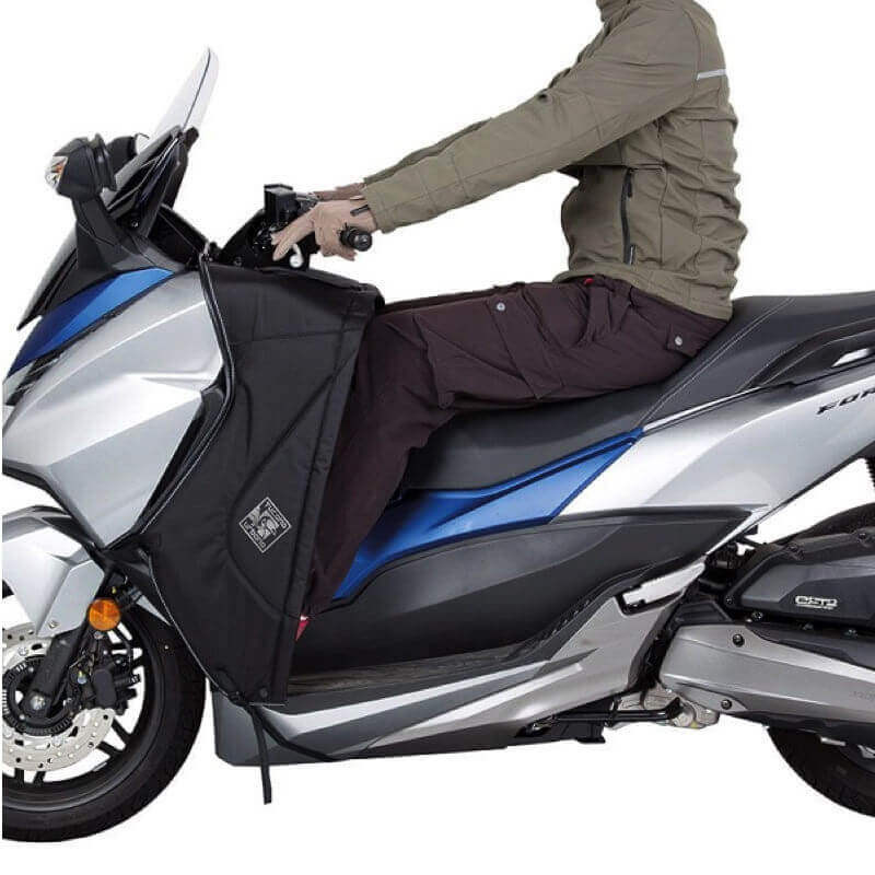 TUCANO URBANO TABLIER JUPE MODELE PRO 4 SAISON PIAGGIO VESPA (R154PRO)